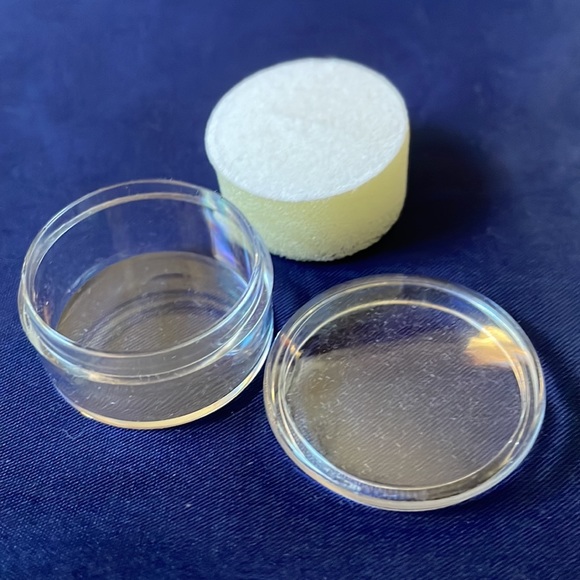 Set of 12 small clear plastic gemstone crafts storage display cases box - Picture 6 of 8